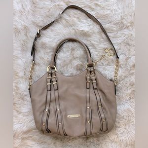 Michael Kors Beige Leather Bag great condition